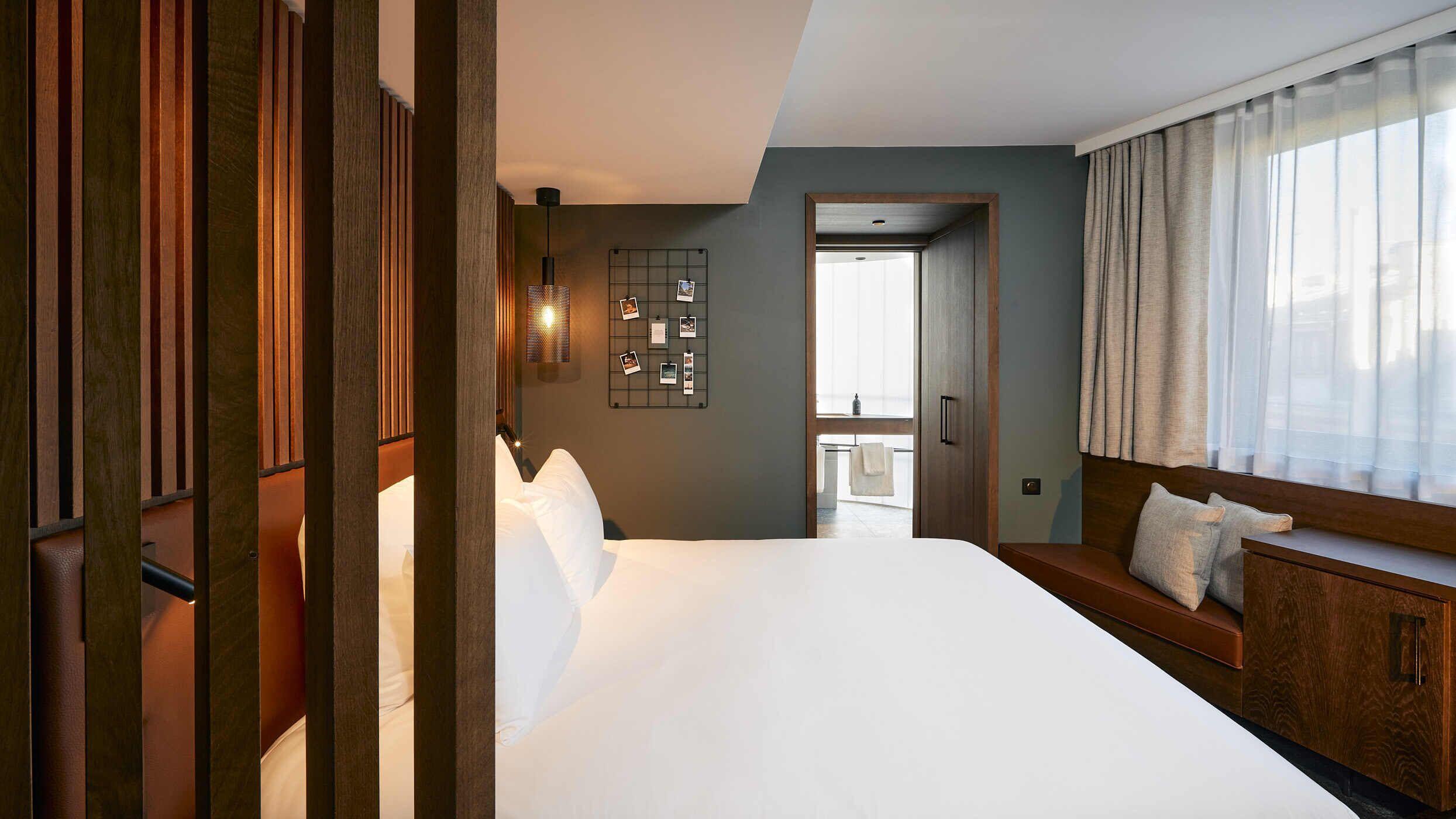 Hotel Le Bellune Paris